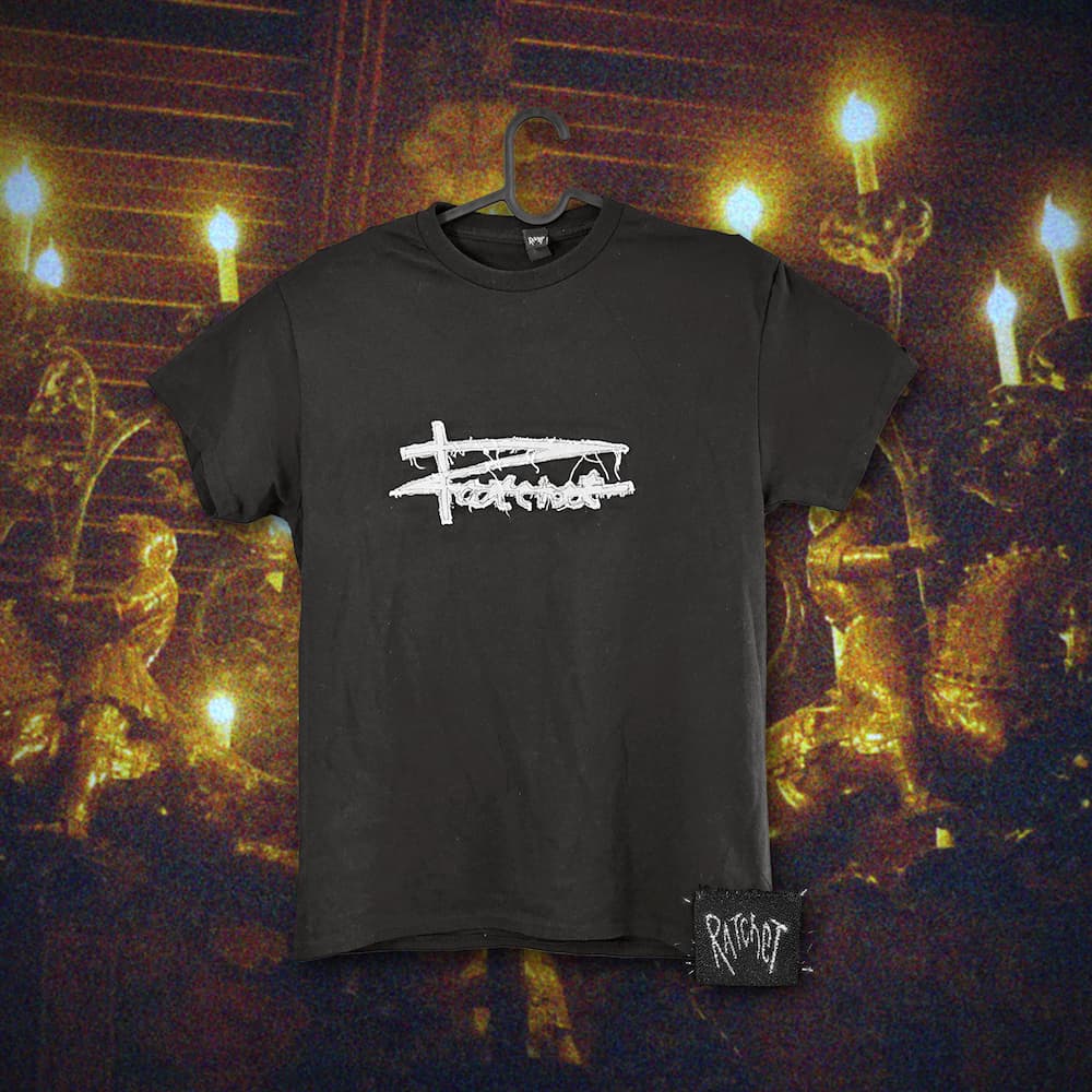 Batch 7: Oops T-Shirt with Signature M 13/21